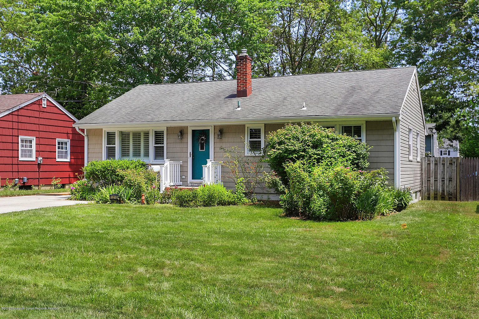 1210 Sleepy Hollow Rd photo 1