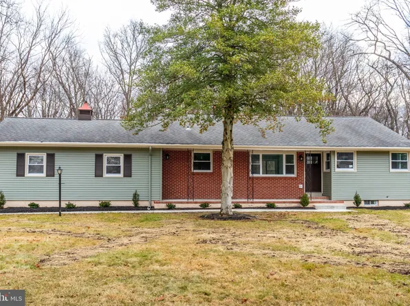 162 Old Cranbury Rd, East Windsor, NJ 08512