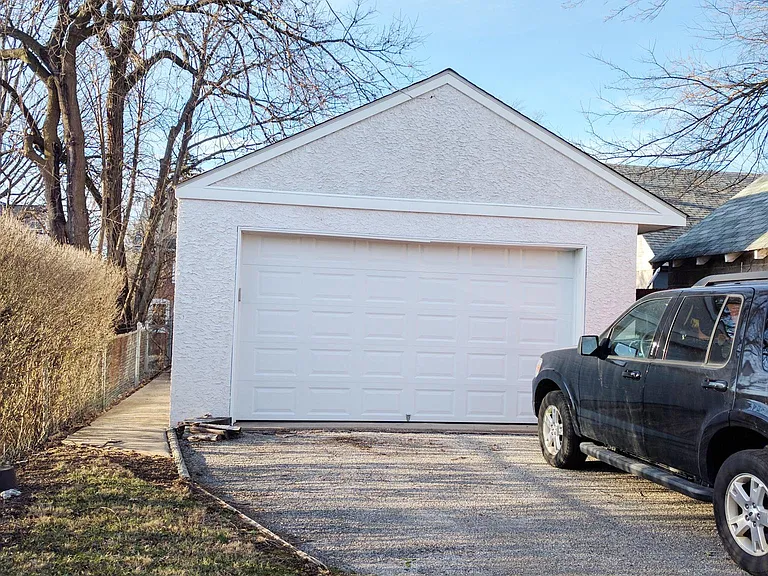 130 Eachus Ave — Photo 11