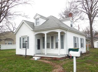 311 W Schuetz St, Lebanon, IL