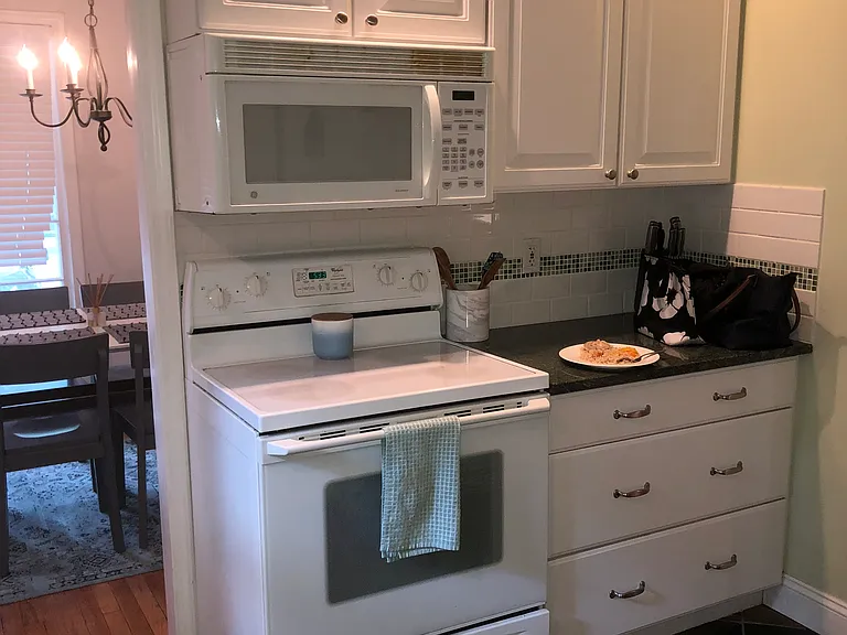 606 Gardenia Ave — Photo 14