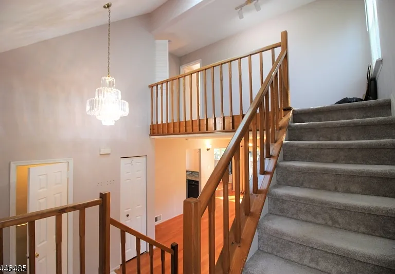 83 Winchester Way — Photo 11