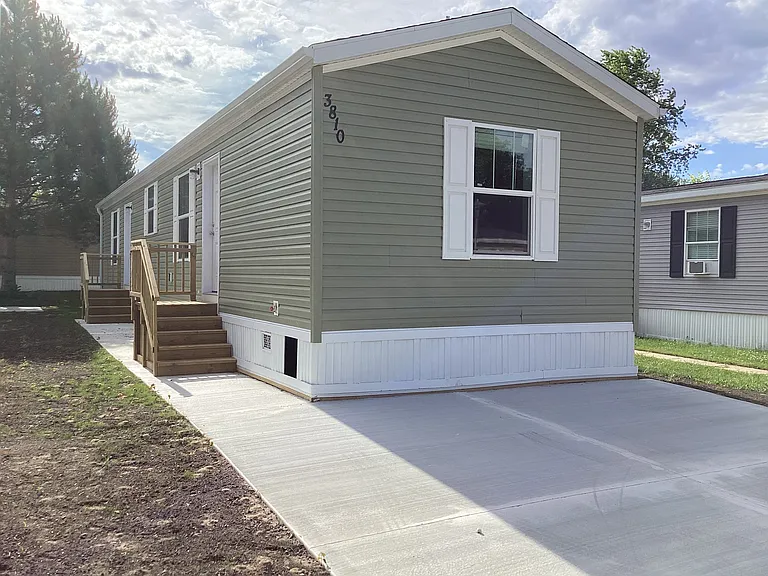 3800 Fruit Ridge Ave NW #W — Photo 12