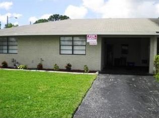 4720 Gladiator Cir, Greenacres, FL 33463