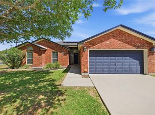 3338 Wood Creek Dr, Corpus Christi, TX 78410