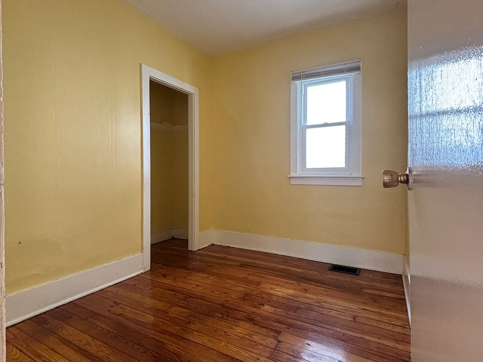 99 Peter St — Photo 4