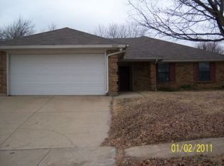 8241 April Ln, Watauga, TX 76148