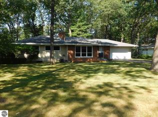 812 Westminster Rd, Traverse City, MI 49686