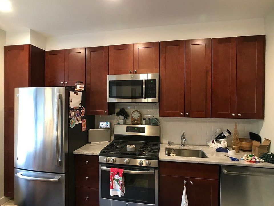 1st image of 3128 42nd St APT 8