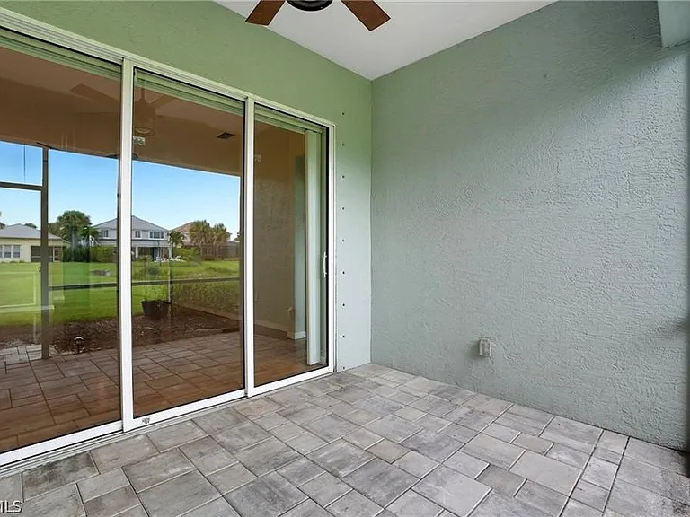 2427 Woodbourne Pl — Photo 23