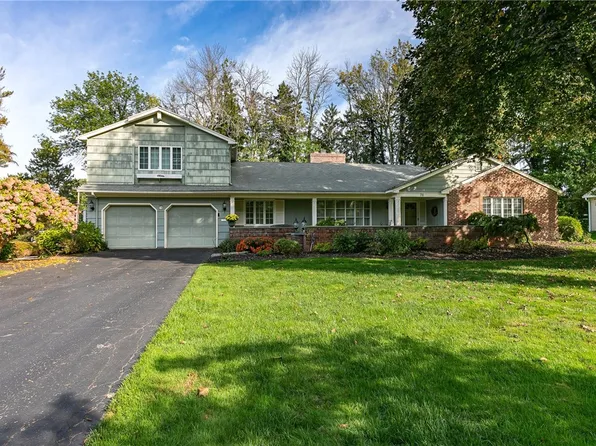 76 N Country Club Dr, Rochester, NY 14618