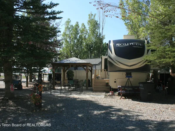 40 Muleshoe Rd, Thayne, WY 83127