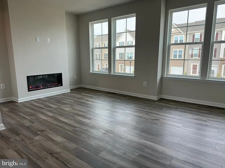 19 Winterplace Dr — Photo 7