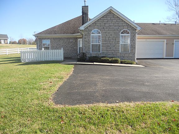 2nd image of 176 Wyngate Ct