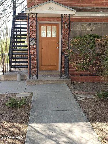 900 W Yandell Dr Photo 1