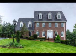 18439 Whites Point Dr, Abingdon, VA 24211