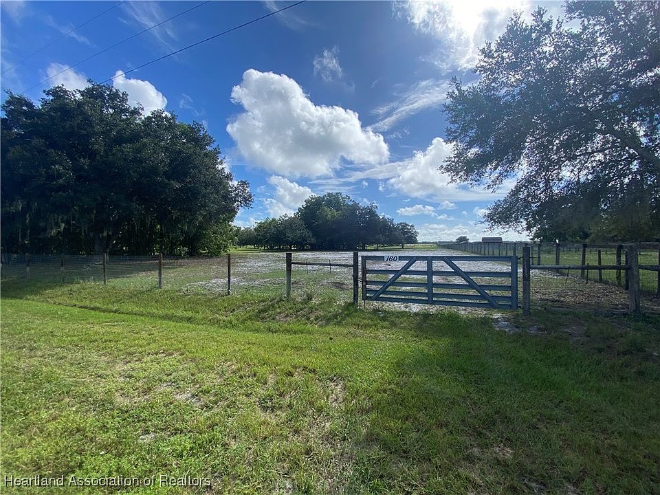 1st image of 160 Park Land Dr