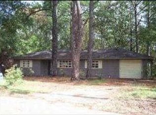 2728 Revere St, Jackson, MS 39212