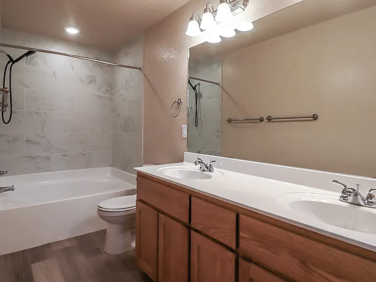 6203 Twistleaf Ln #B — Photo 21