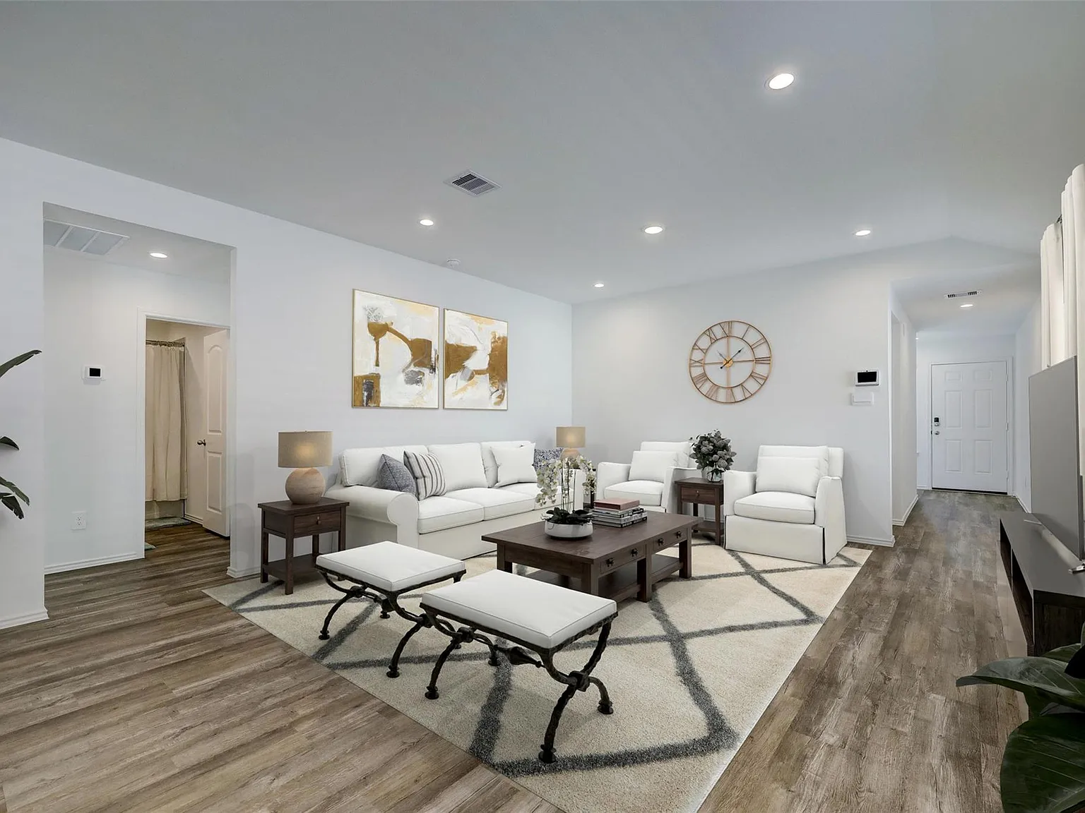3 bed, 2.0 bath, 1539 sqft, $1,995 — Photo 2