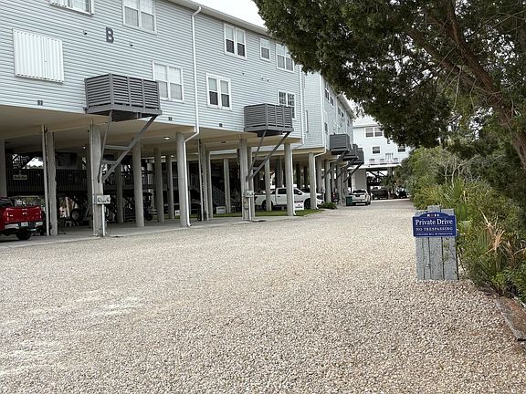 2nd image of 695 Mashes Sands Rd