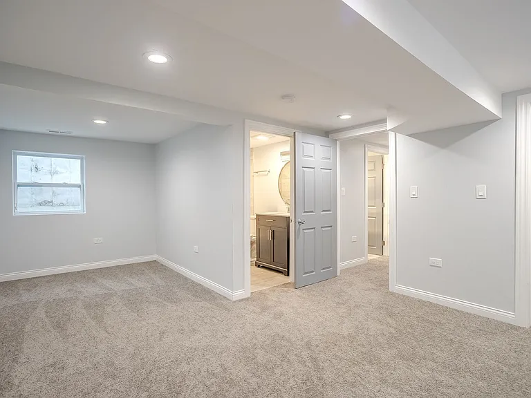1013 W 18th Pl #1R — Photo 14