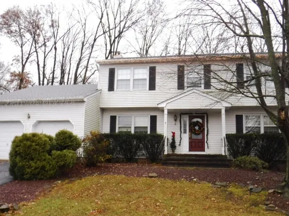 4 Nelson Dr, Milltown, NJ 08850