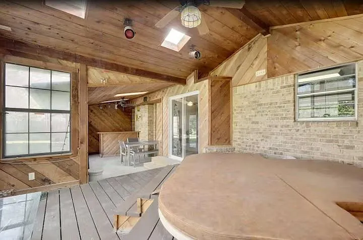 2700 Kerrybrook Ln — Photo 23