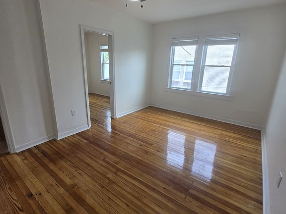 living room pic 1