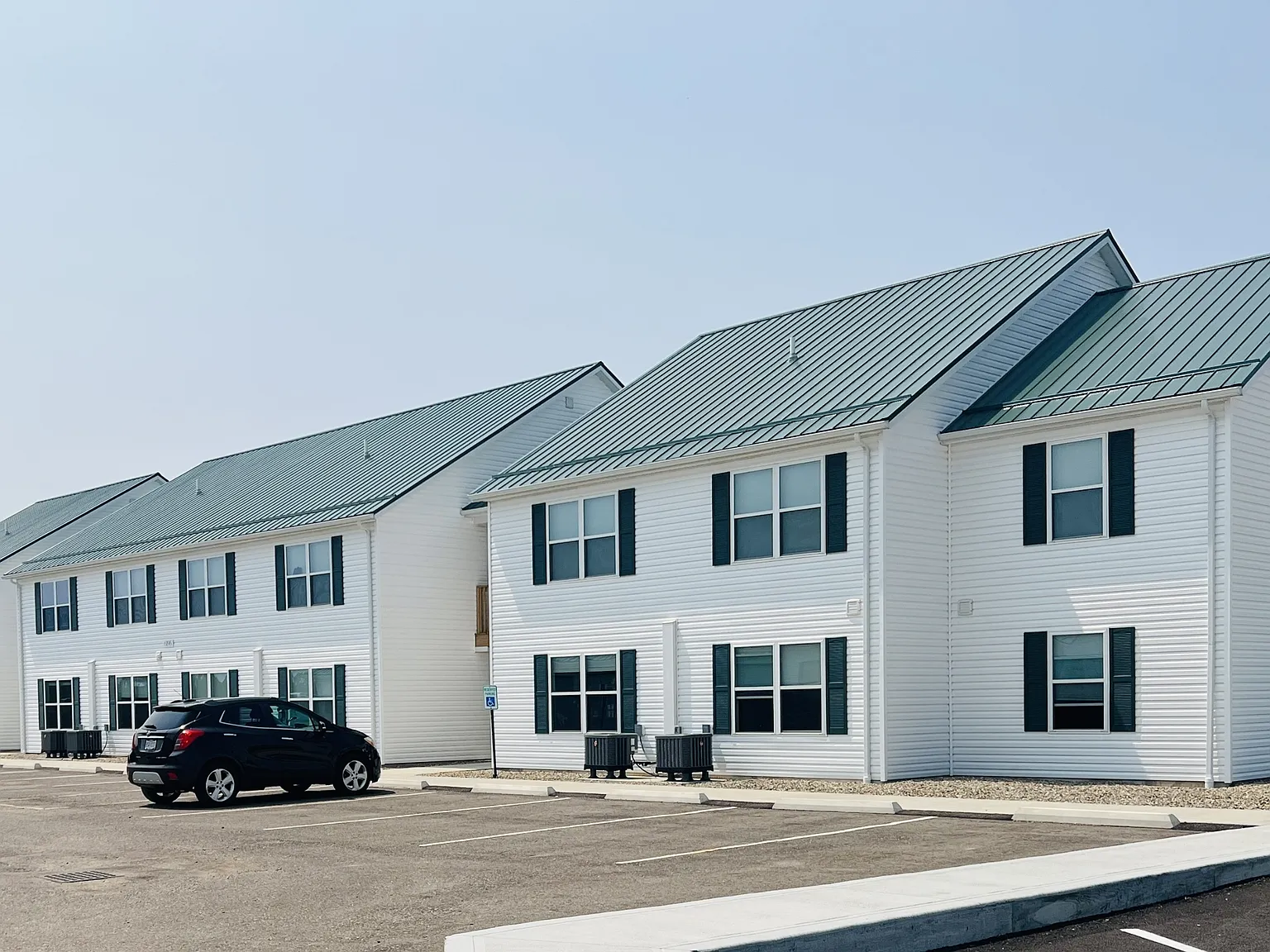 6196 Commerce Dr — Photo 1