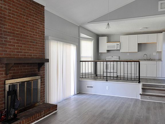 4th image of 1005 Louisburg Pl