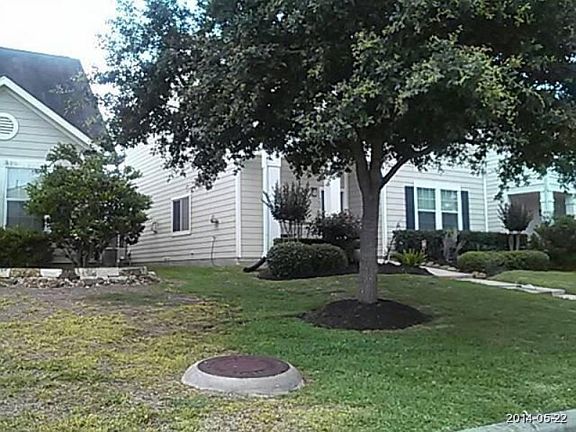3rd image of 20814 Settlers Lake Cir N
