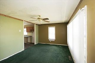4th image of 68 Cedar Ave N