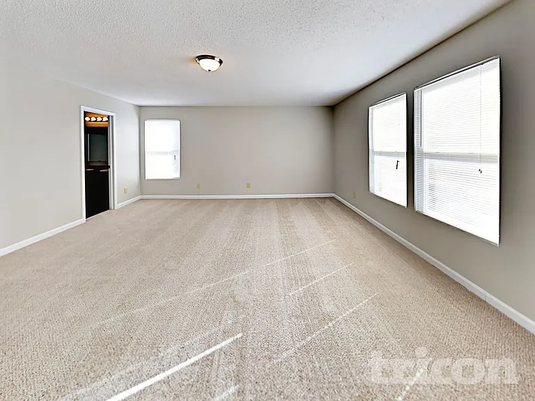 7921 Crackling Ln — Photo 7