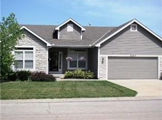 8297 Primrose St, De Soto, KS 66018
