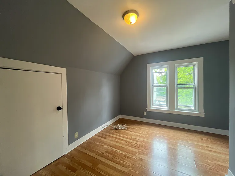 147 Winchester Ave — Photo 28