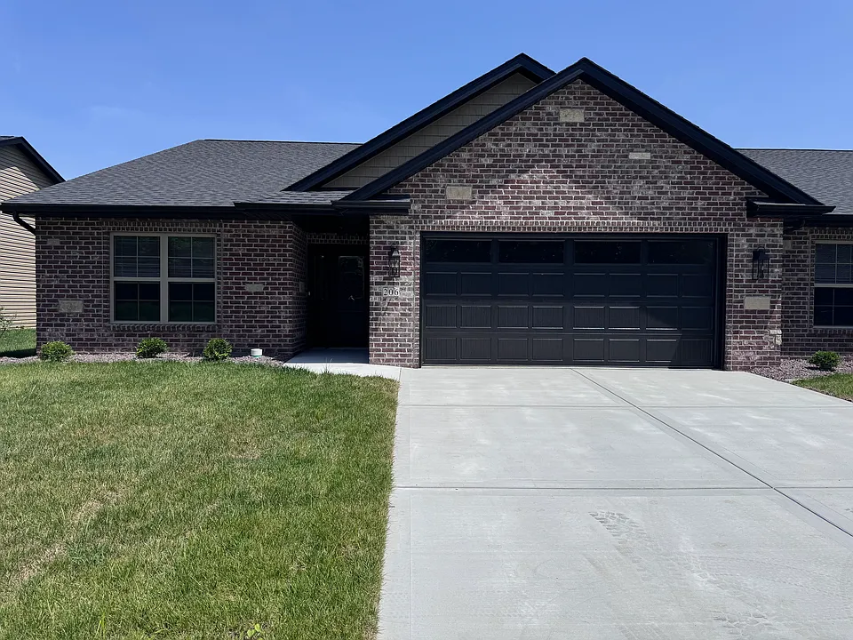 208 Lakeside Dr #208