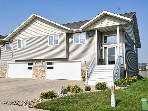 2nd image of 4857 44th St S