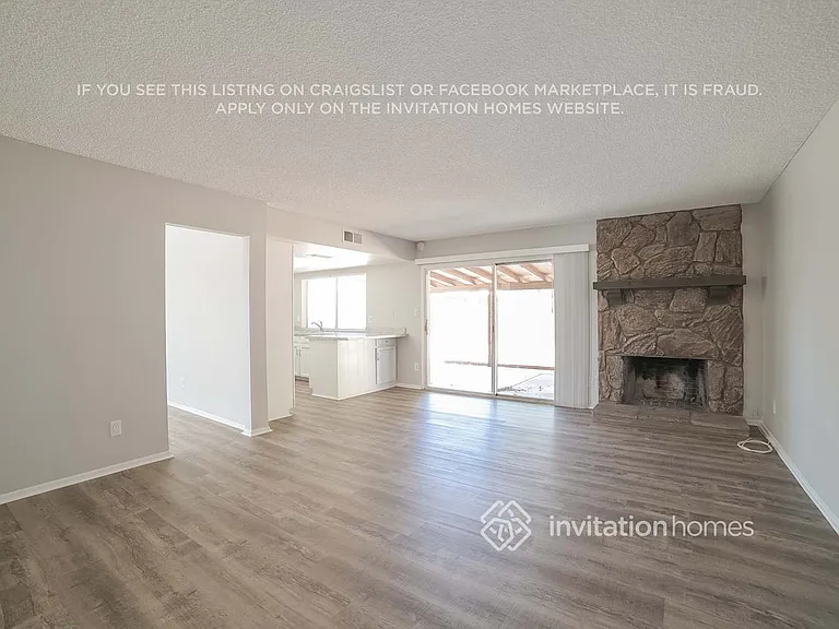 2902 W Sandra Ter — Photo 5