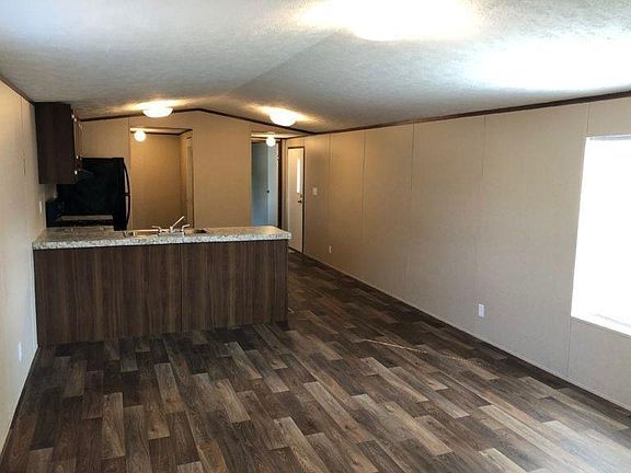 5th image of 1538 Hillview Dr