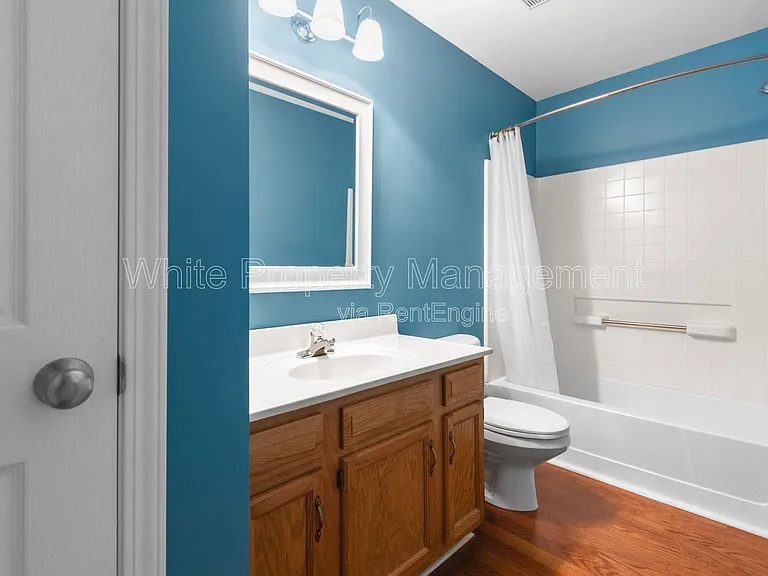 8401 Southgate Commons Dr — Photo 16