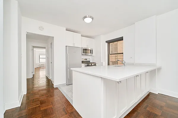 Rented by Living New York | media 30