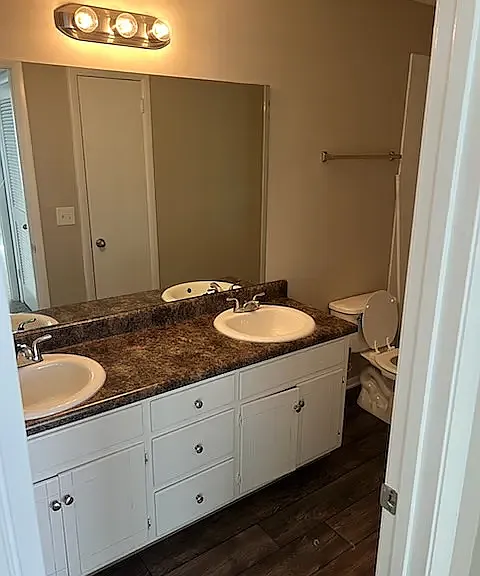 Haynes Manor — Photo 13