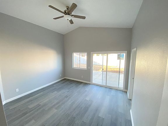 4th image of 13630 Rockledge Dr