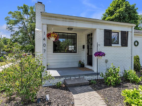 3rd image of 1407 Pinecrest Dr