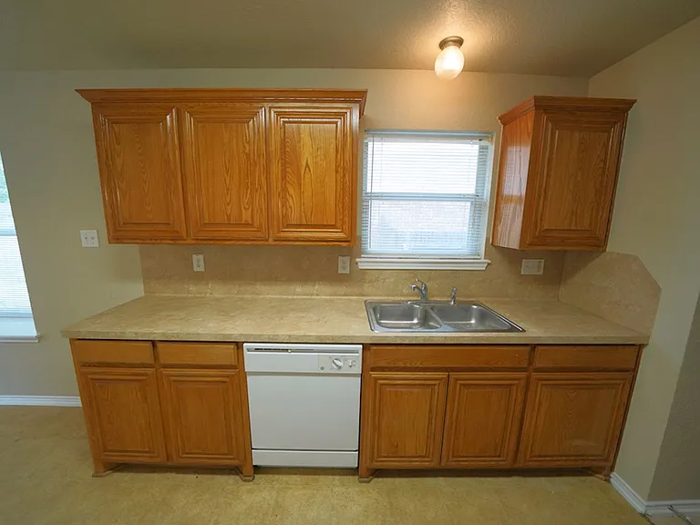6534 Ithaca Fls — Photo 13