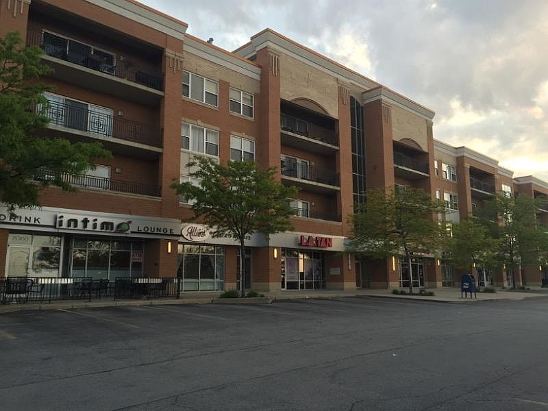 Tinley Park Furnished (optional) Condo