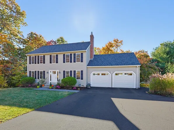 2 Wisteria Dr, Plainville, MA 02762