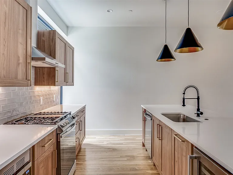 5609 Live Oak St #404 — Photo 7