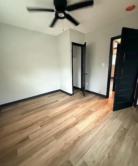 7210 Dahlia St — Photo 123